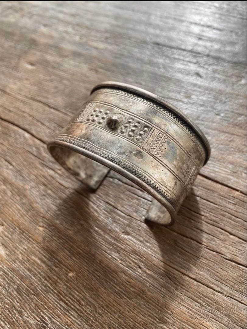 着画あり　激レア オールドストック トゥアレグ族 ワイドバングル