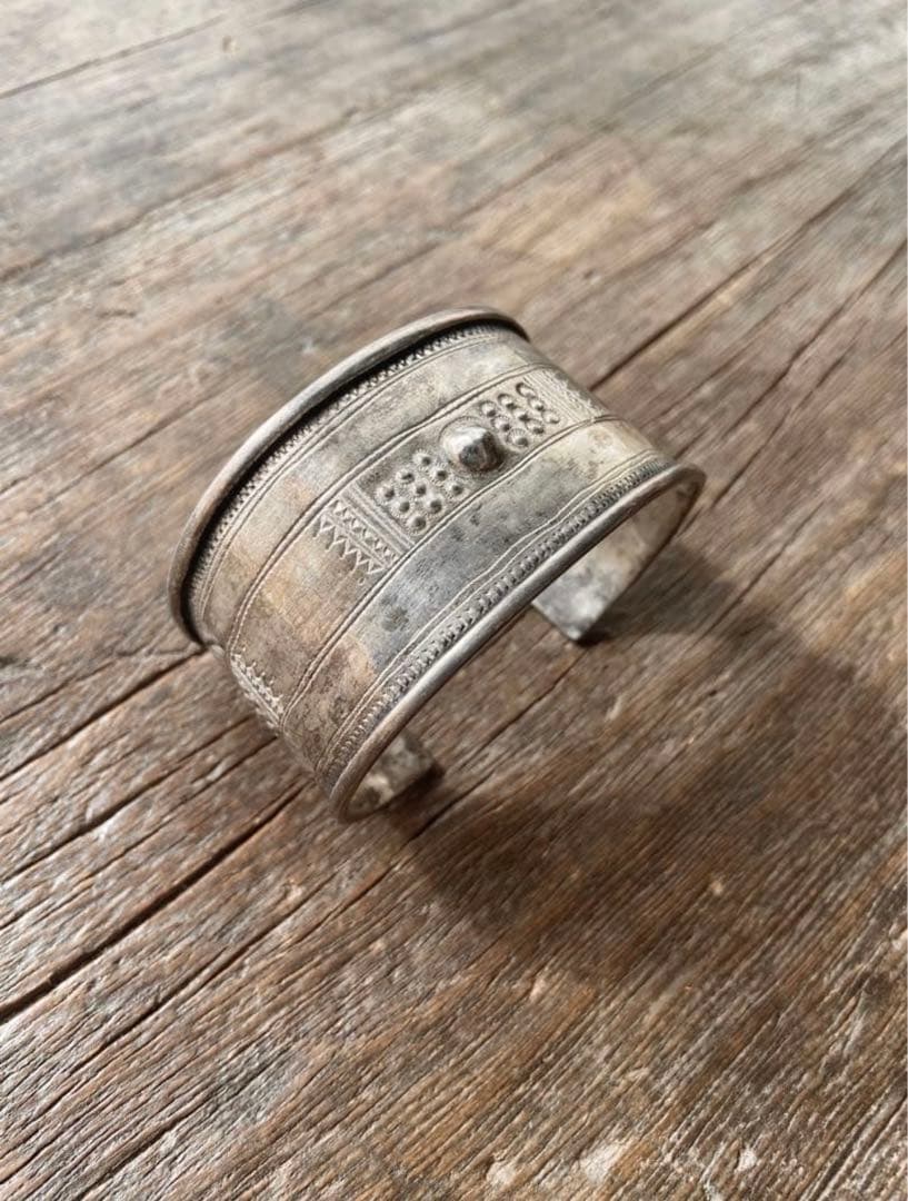 着画あり　激レア オールドストック トゥアレグ族 ワイドバングル