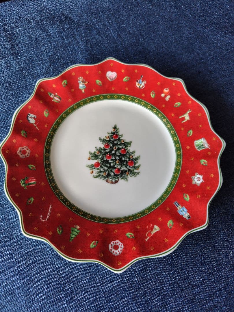 ビレロイ＆ボッホ　トイズデライト　プレート　&　コンポートボウル