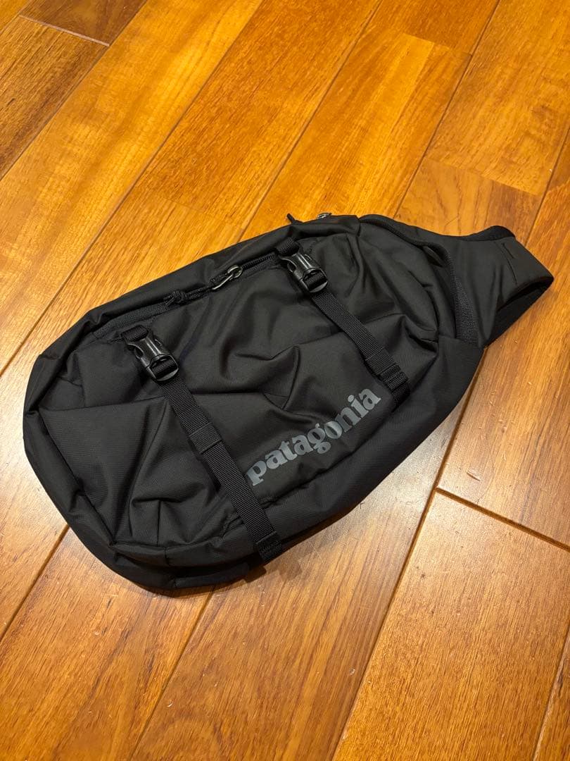 【未使用品】patagonia アトム・スリング 8L ブラック