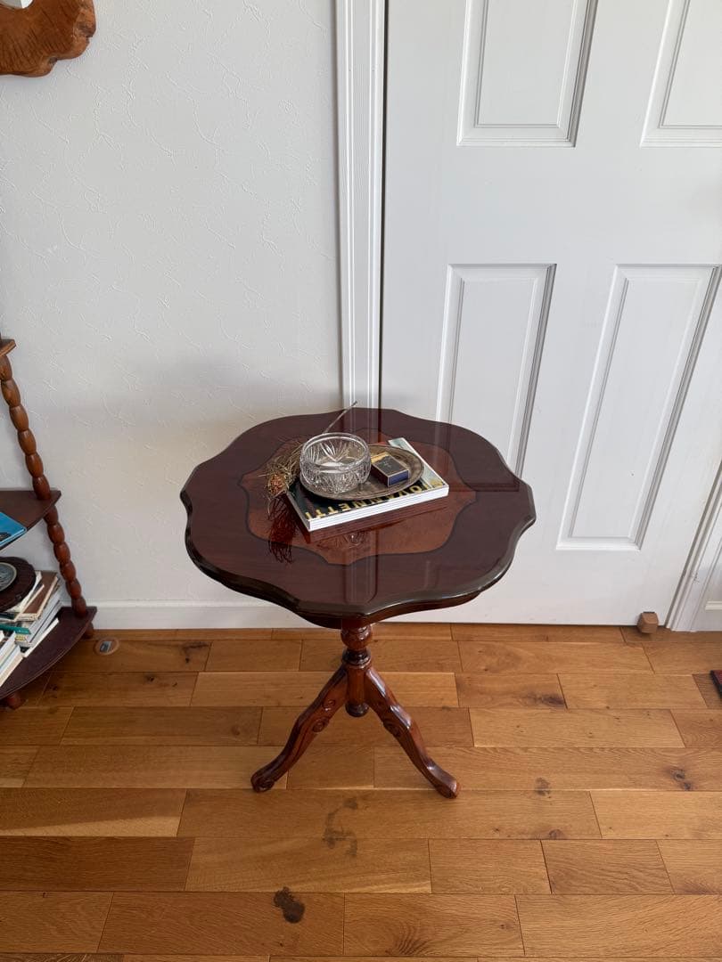 アンティーク調　ティーテーブル　サイドテーブル　ワインテーブル