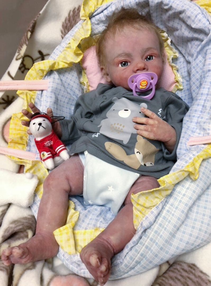 シリコン　リボーンドール　リアル赤ちゃん