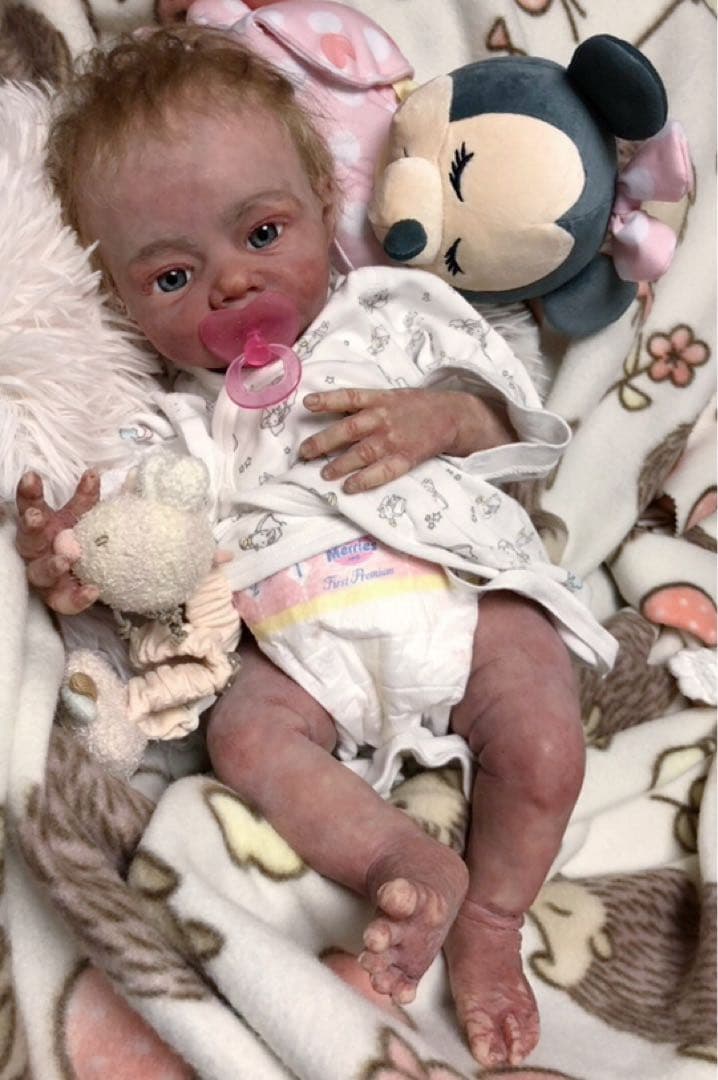 シリコン　リボーンドール　リアル赤ちゃん