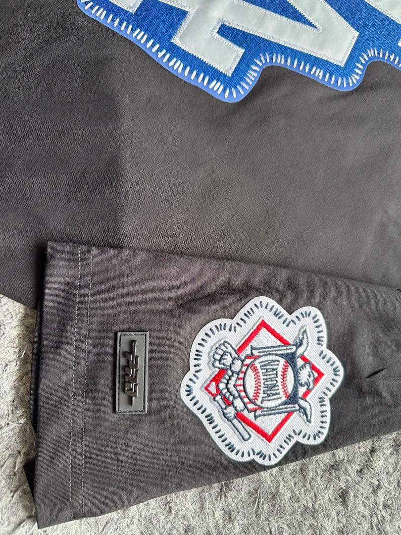 【日本未発売・激レア】MLB公式　ロサンゼルス・ドジャース　Tシャツ