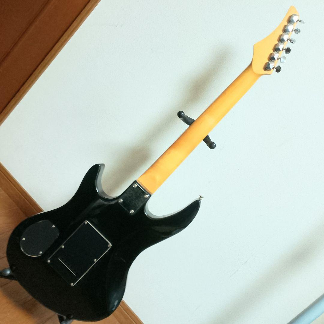 FORMESTAR　S-H仕様　エレキギター　トレモロ搭載　弦は新品に交換済み！