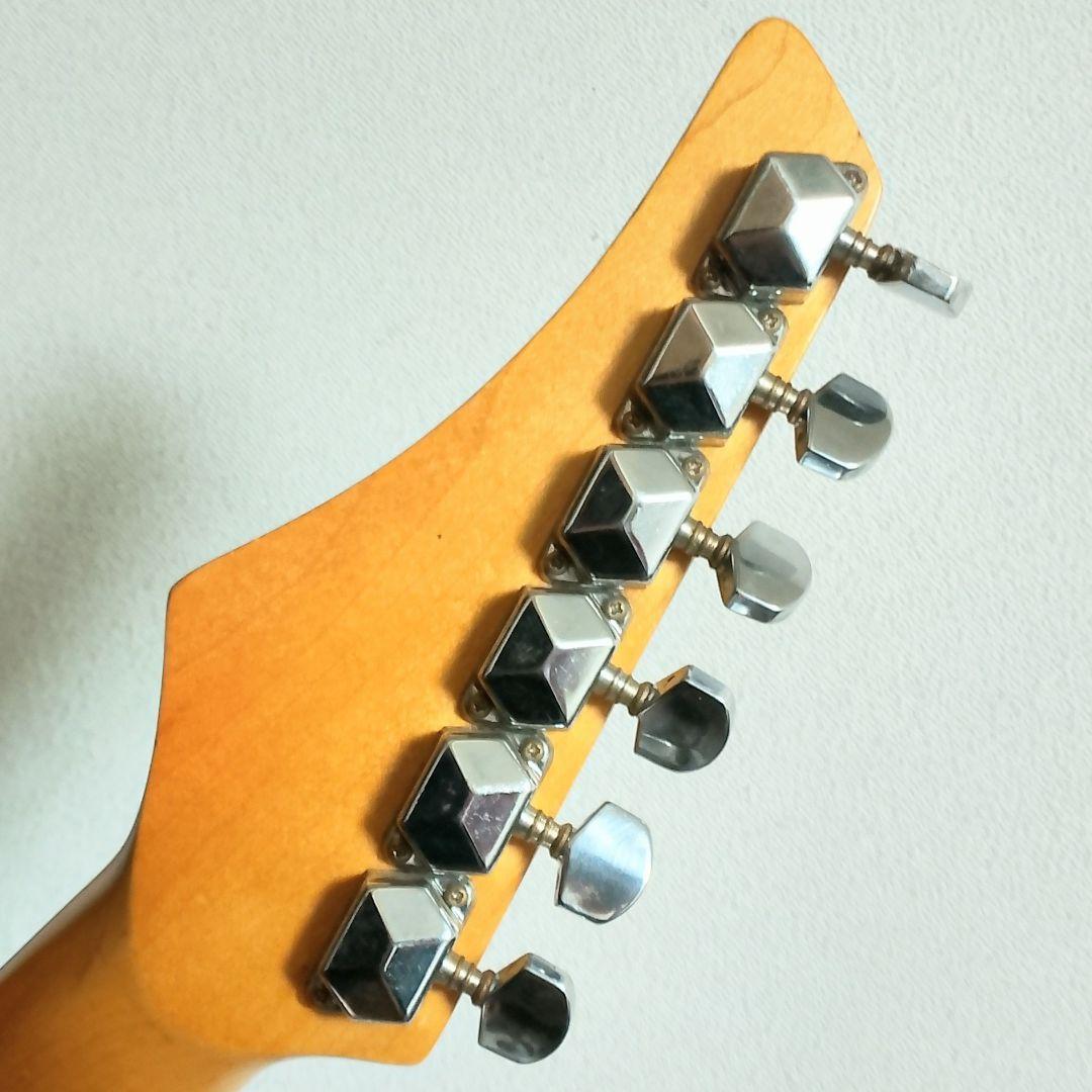 FORMESTAR　S-H仕様　エレキギター　トレモロ搭載　弦は新品に交換済み！