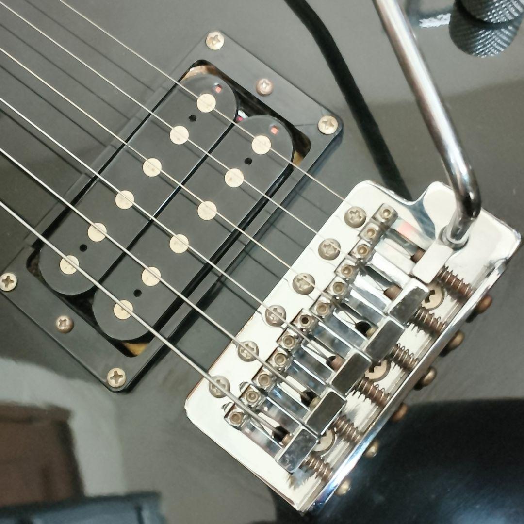 FORMESTAR　S-H仕様　エレキギター　トレモロ搭載　弦は新品に交換済み！
