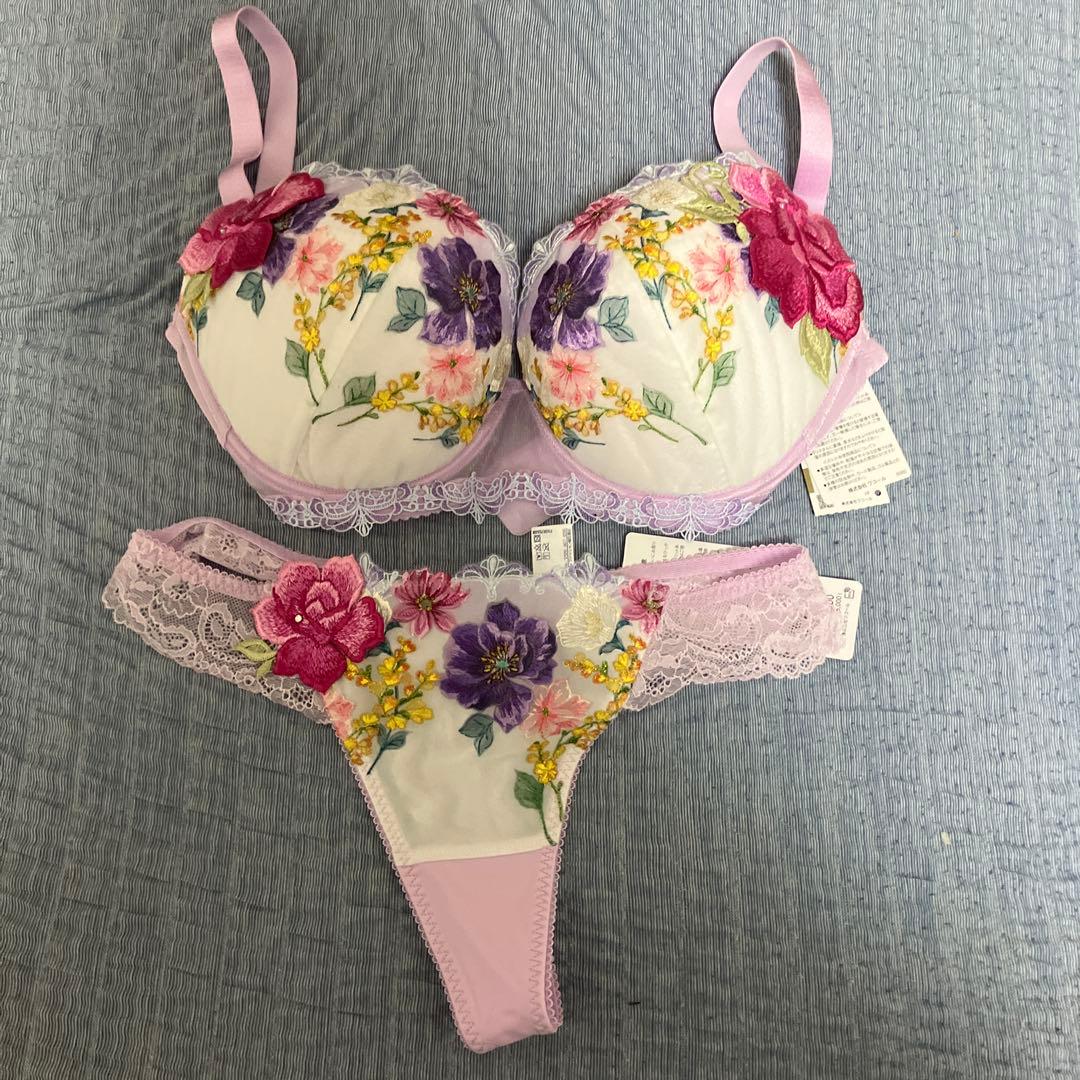 値下げ‼️サルート93グループPアップF85パープル TバックLサイズ