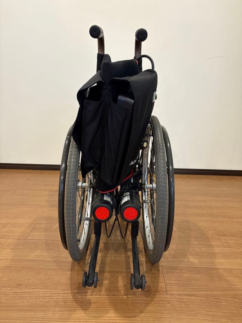 ドアノブ。AISIN. 中古電動車椅子