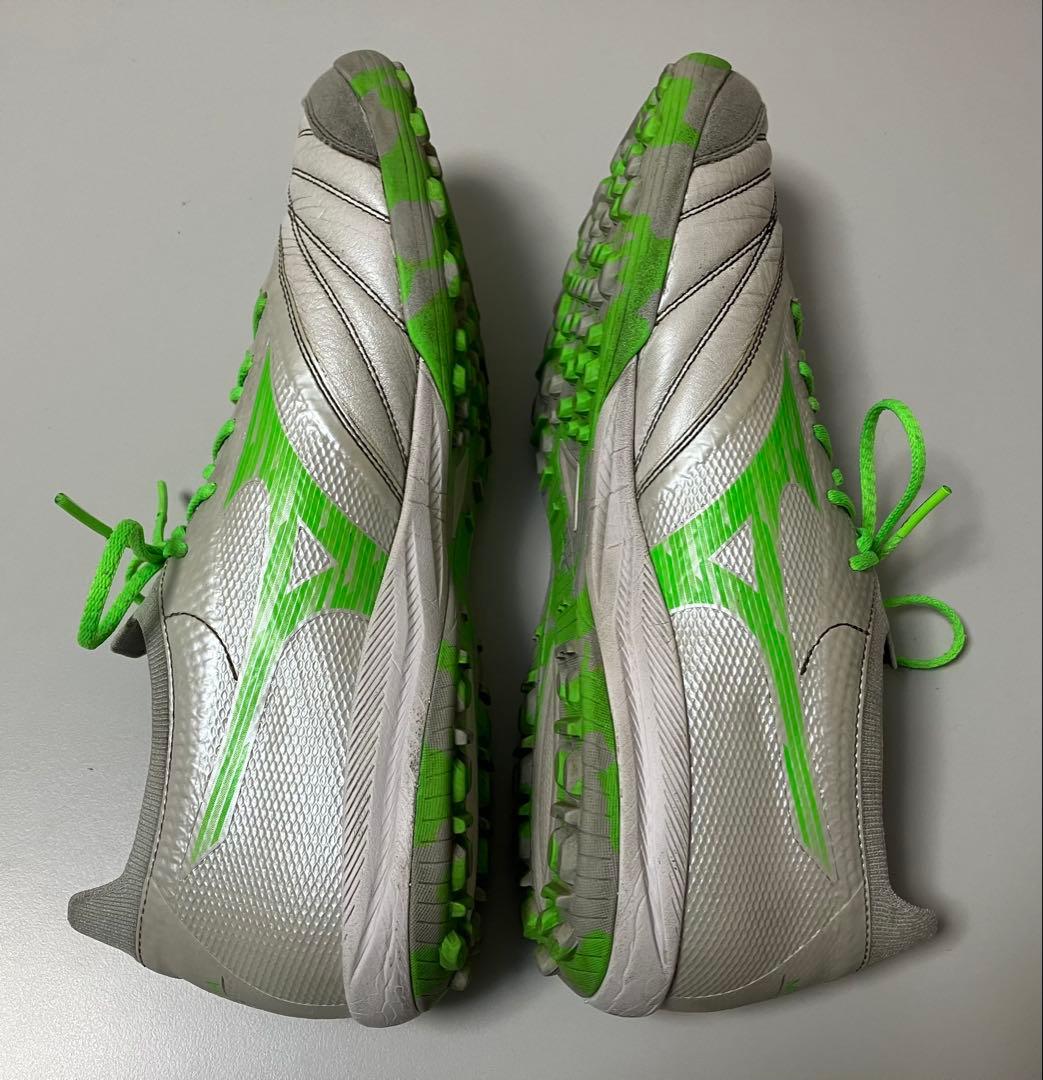 モレリアネオ4β トレーニングシューズ ターフ用 ホワイト/グリーン27.5
