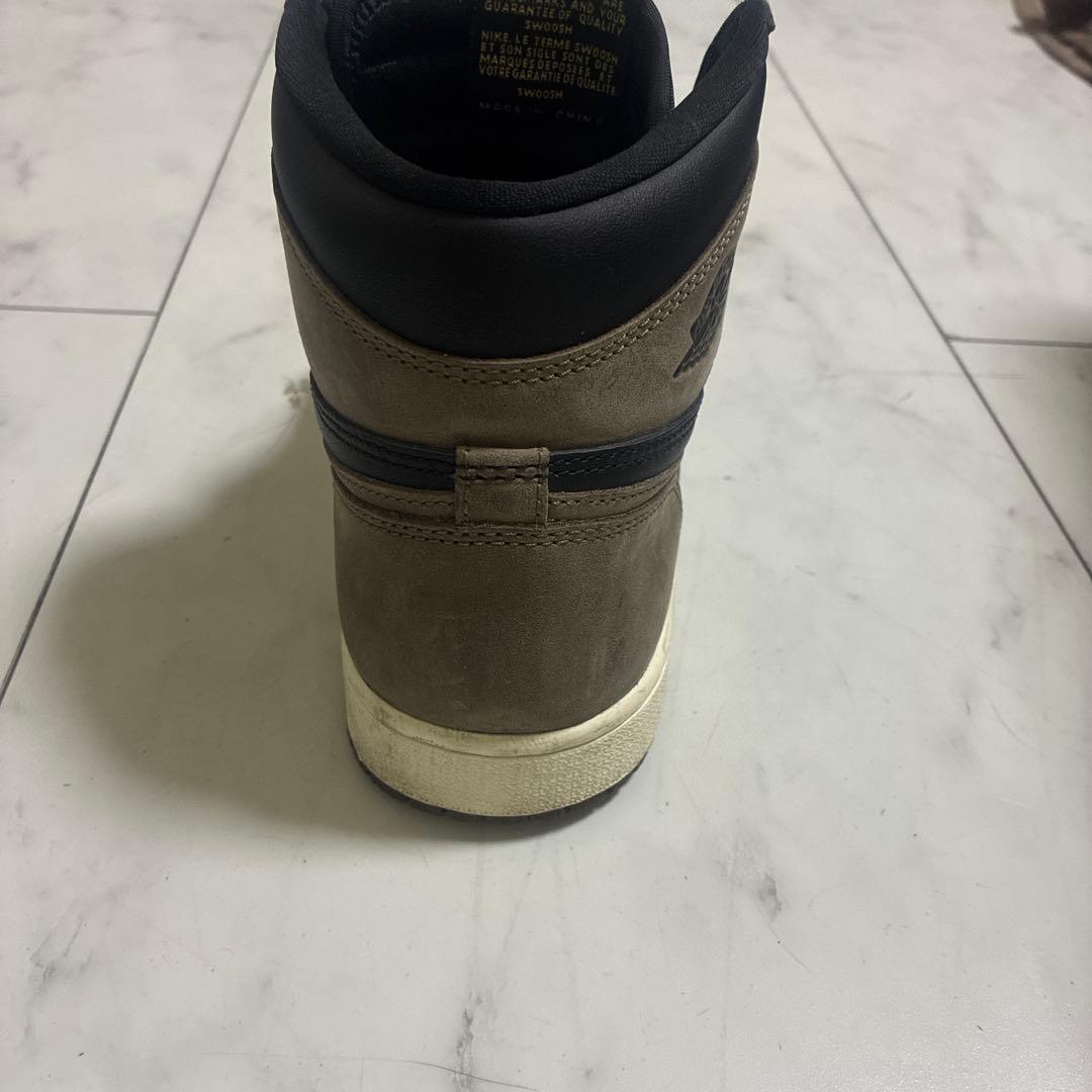 Nike Air Jordan 1 Retro High OG パロミノ