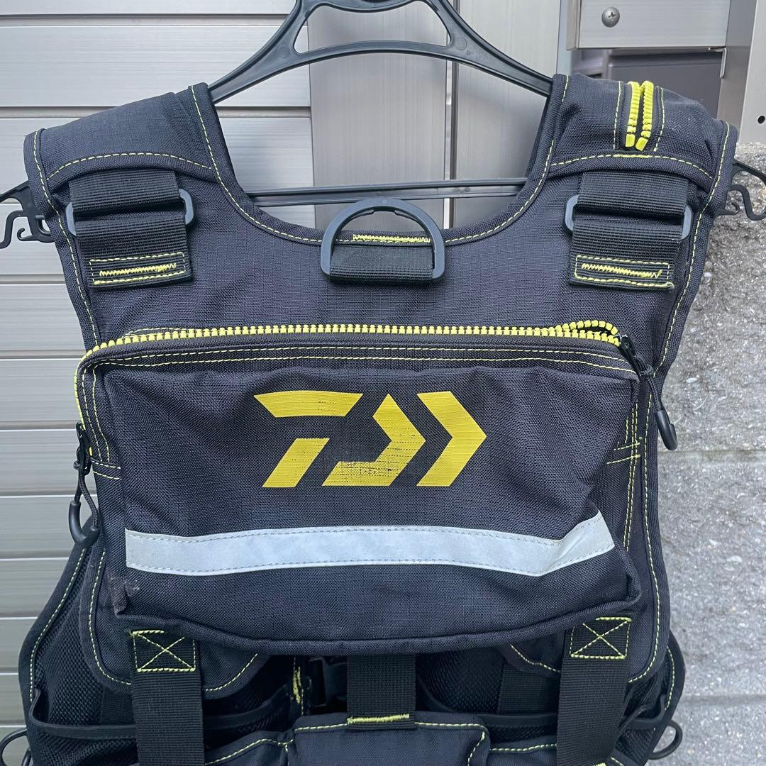 ダイワ フローティングベスト イエロー