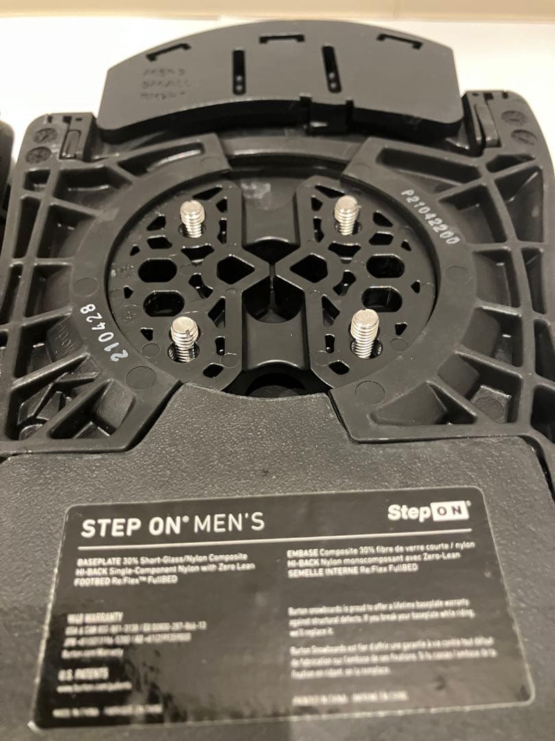 たばてぃーBURTONSTEPONスノーボードブーツ26.0ビンディングS