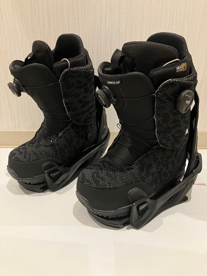 たばてぃーBURTONSTEPONスノーボードブーツ26.0ビンディングS