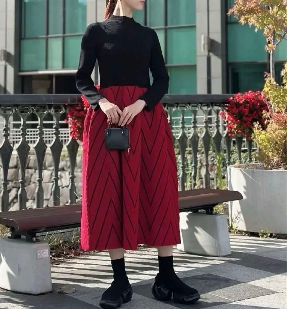 新春セール　タグ付き　未使用　シーエフシーエル　ロングワンピース　ブラックレッド