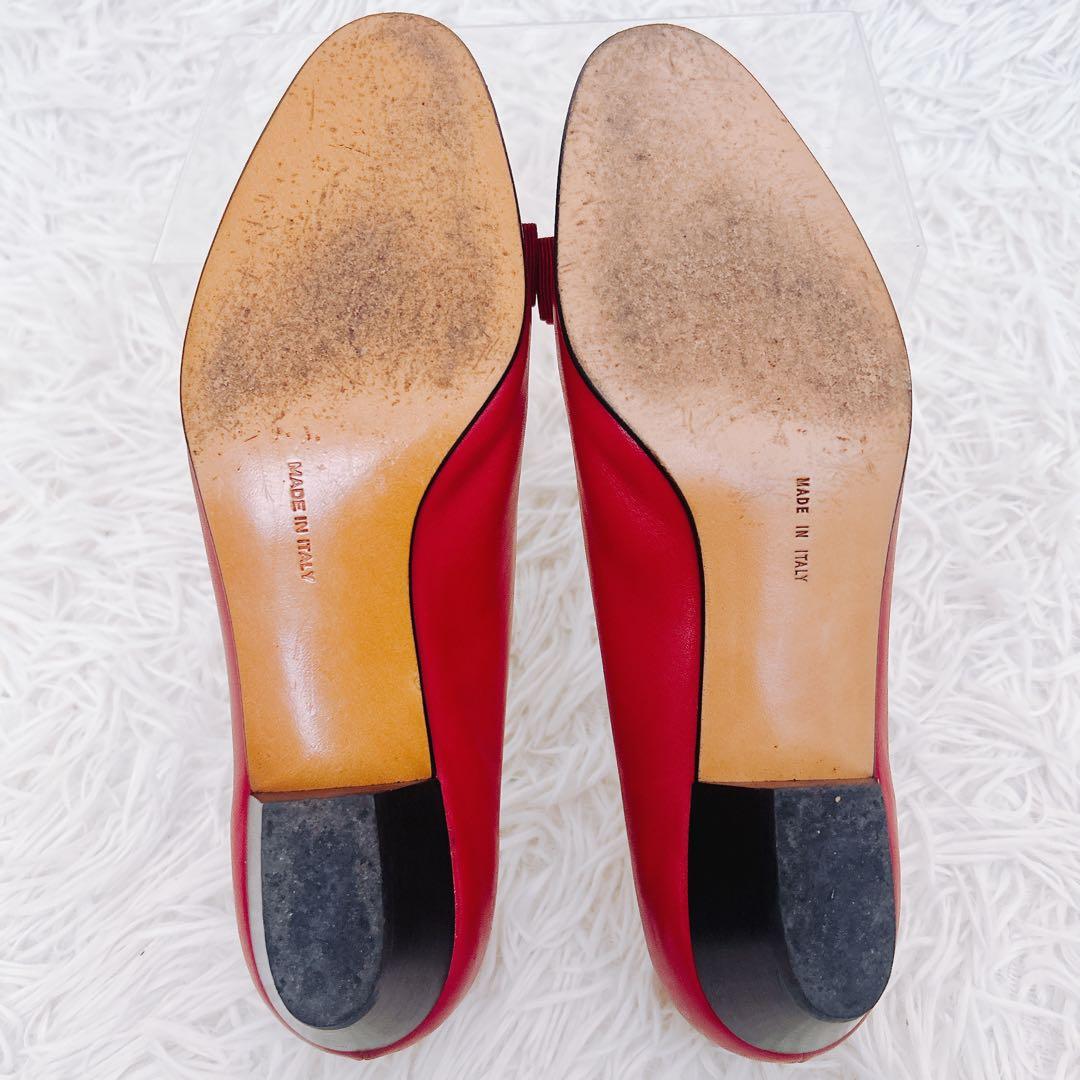 フェラガモ　パンプス　ヴァラ　リボン　ゴールド金具　赤　7.5C 24.5