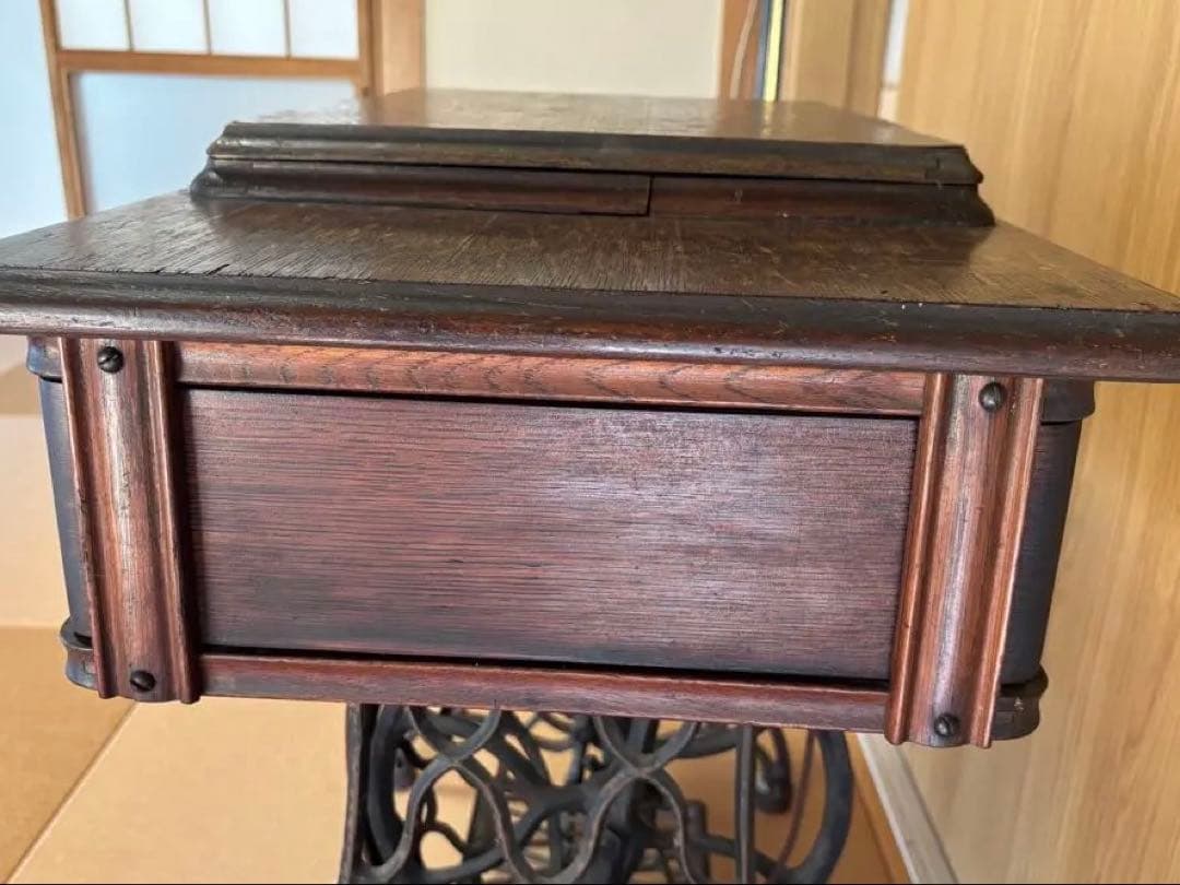 【アンティーク】SINGER シンガー製 足踏みミシンレトロ家具・付属品多数