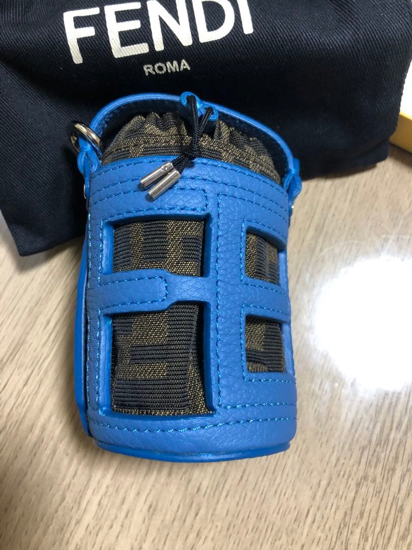 フェンディ FENDI バッグチャーム キーホルダー 新品