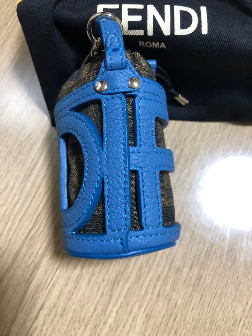 フェンディ FENDI バッグチャーム キーホルダー 新品