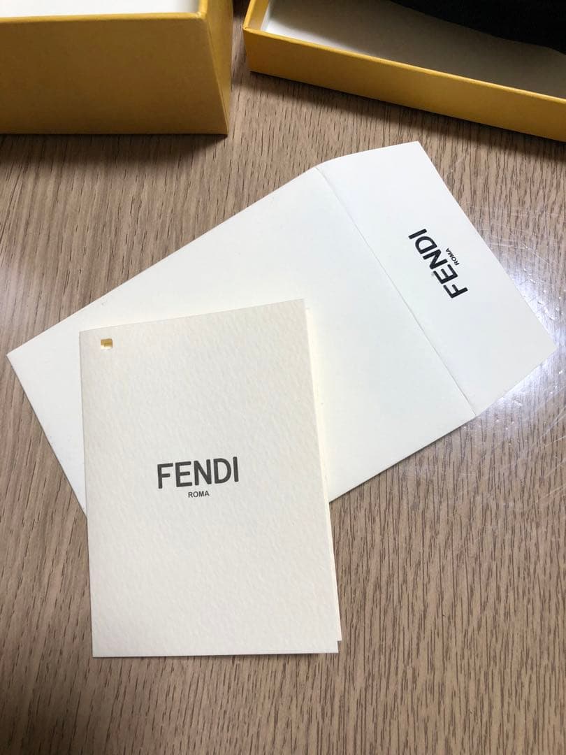 フェンディ FENDI バッグチャーム キーホルダー 新品