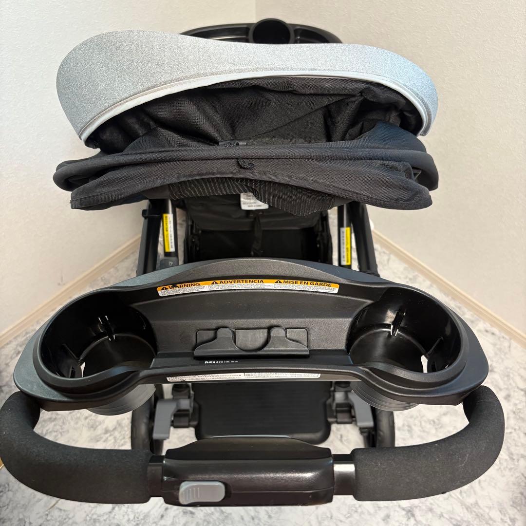 美品✨清潔✨日本育児　ベビートレンド　シットアンドスタンド　スマートライド