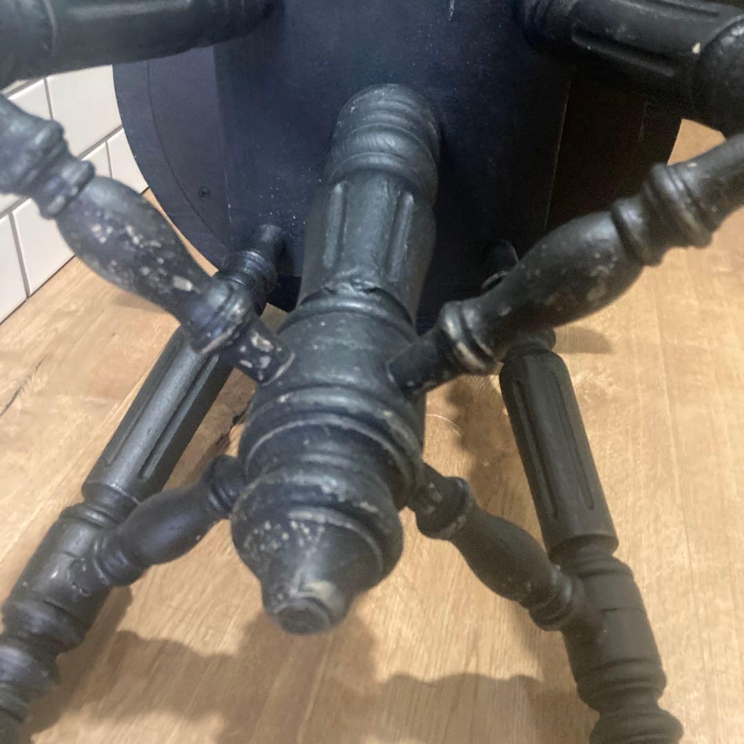 サラグレース 黒いスクリュー式スツール