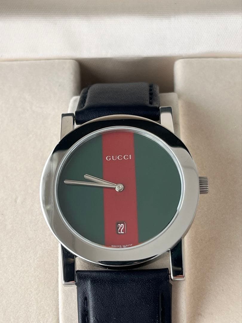 GUCCI腕時計5200M シェリーライン ステンレススチール