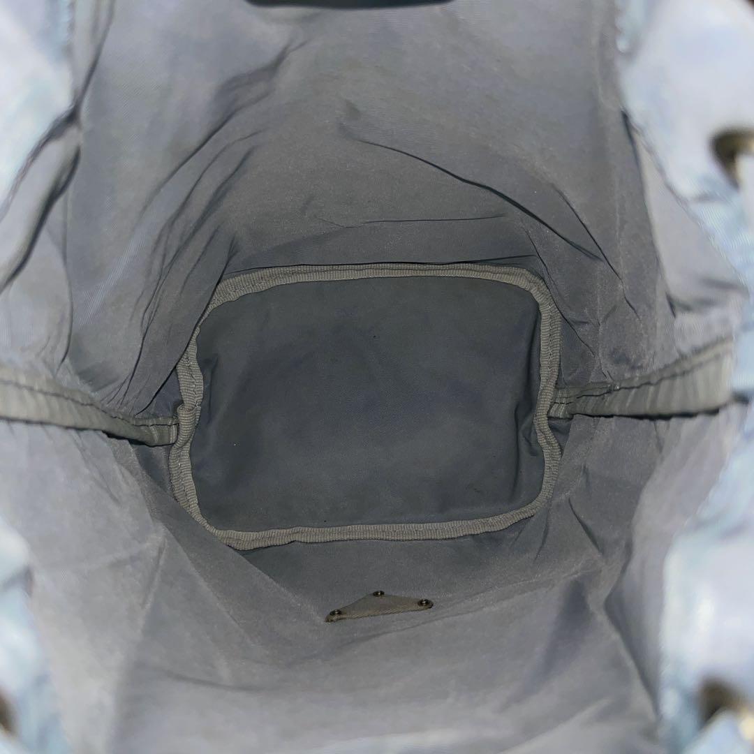 プラダ　ミニポーチ　巾着　化粧ポーチ　小物入れ　水色　ナイロン　三角ロゴ　y2k