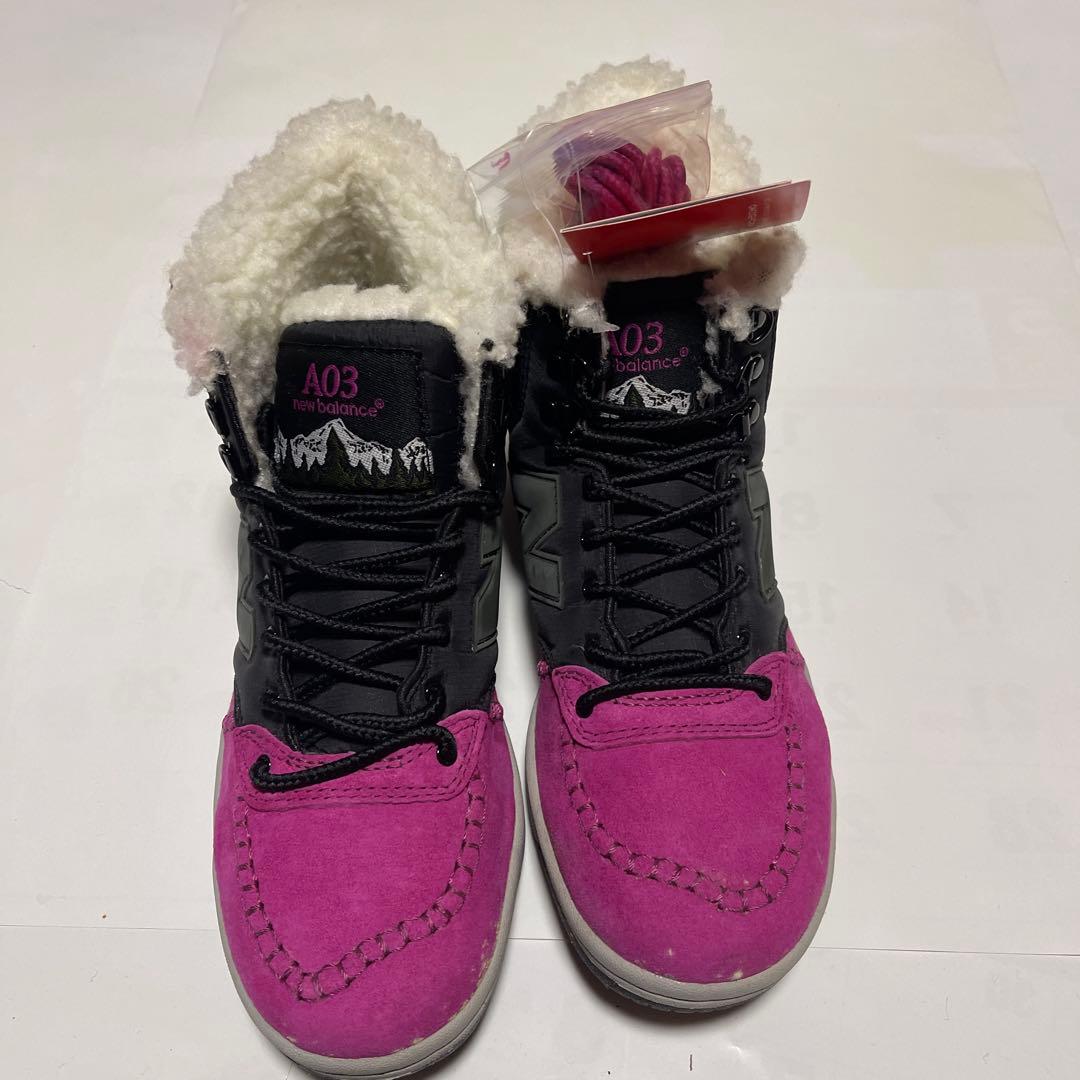 New Balance A03 BR ブーツ ブラック/ローズ 25cm