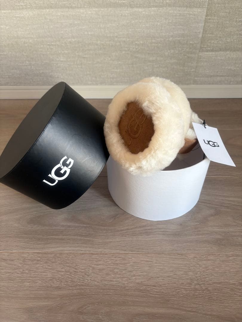 UGG 耳あて