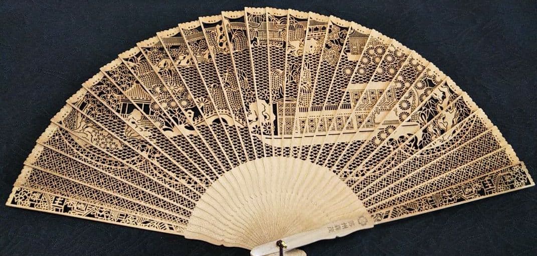インテリア 美術品 工芸品 芸術品 置物 飾り 檀香 扇子 扇 うちわ