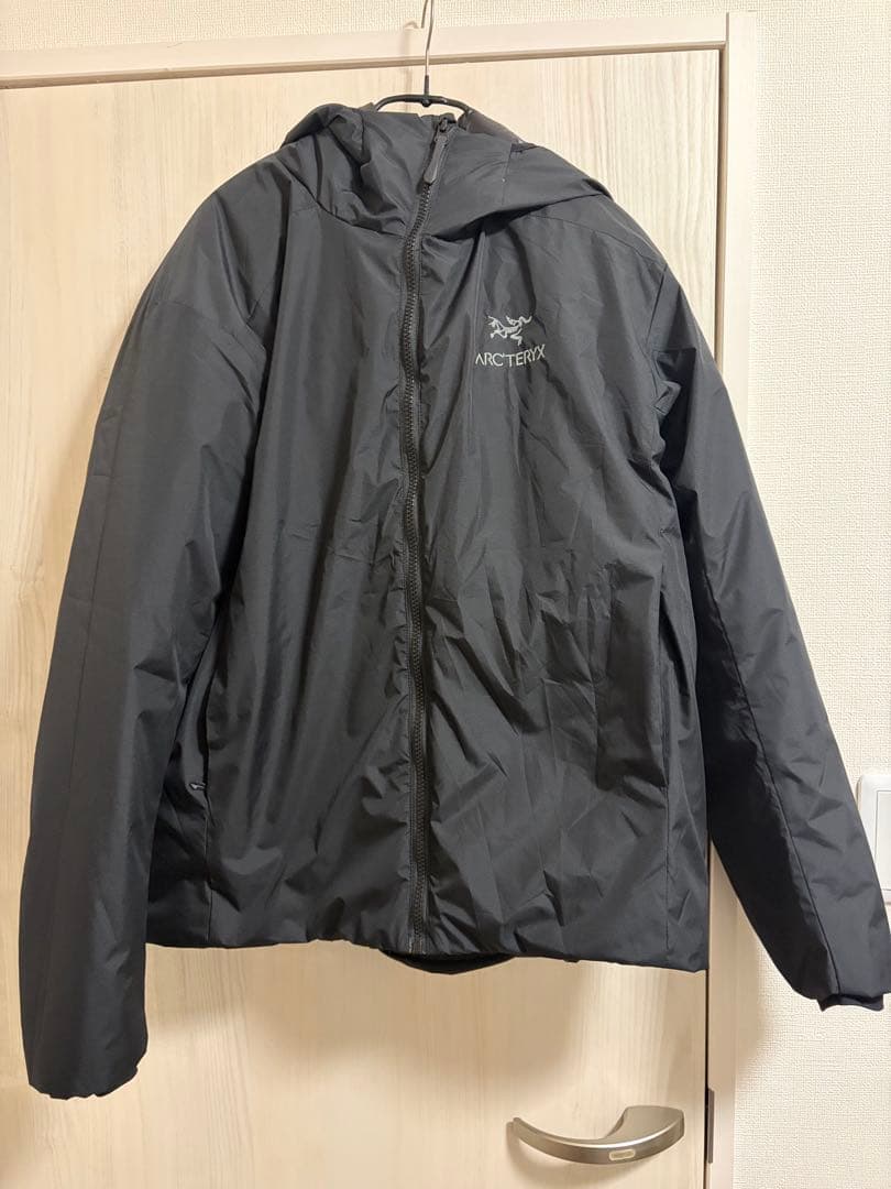 アークテリクス　アトムフーディ　AR Mサイズ　試着のみ　黒