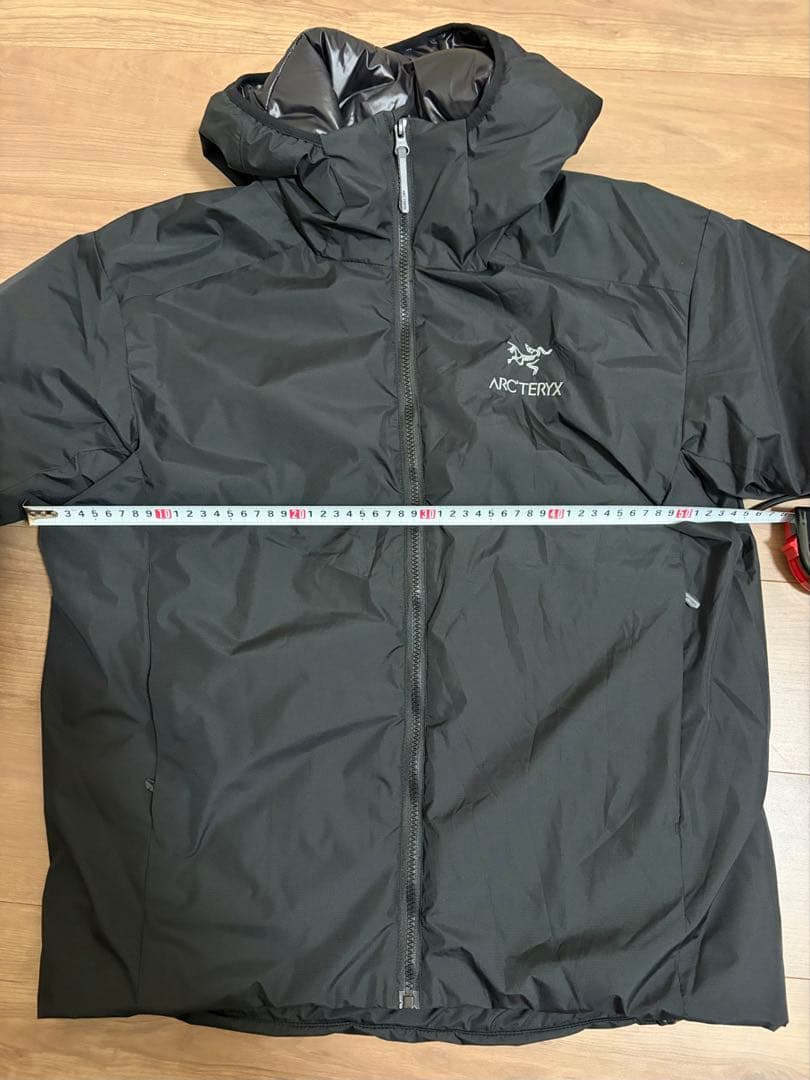 アークテリクス　アトムフーディ　AR Mサイズ　試着のみ　黒
