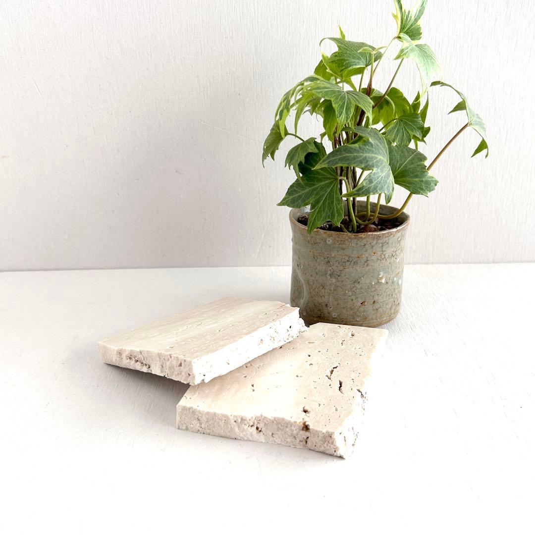 513ロマノトラバーチン（大理石端材プレート）