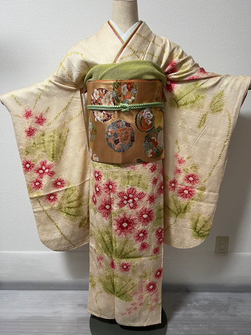 正絹総絞り振袖、長襦袢セット