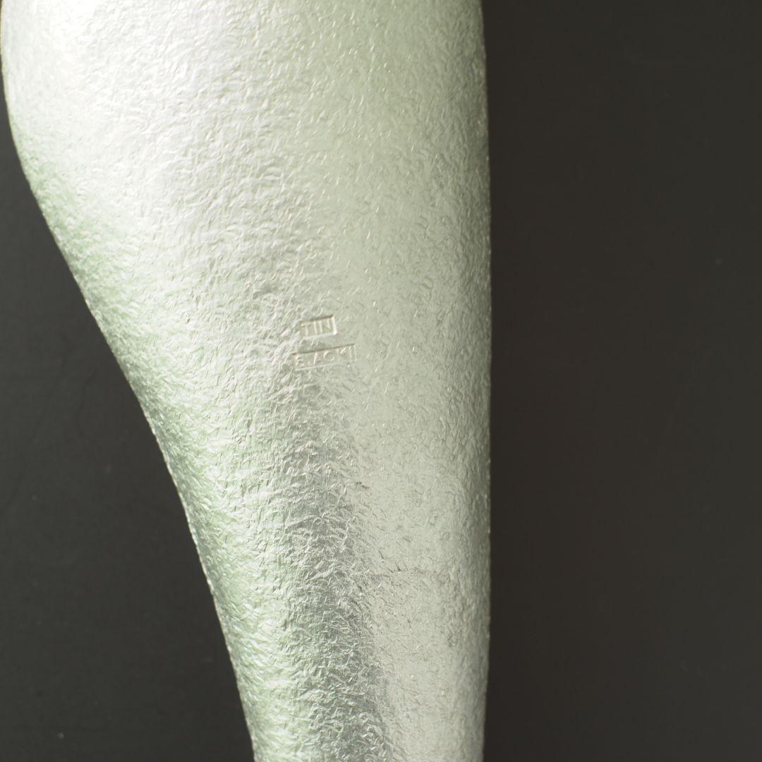 錫の花器　オブジェ　壁掛け