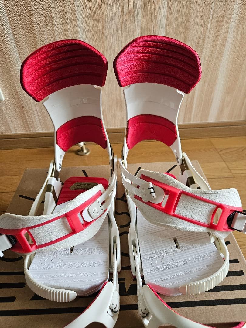 早い者勝ち　Drake Reload ビンディング M/L セット売りあります！