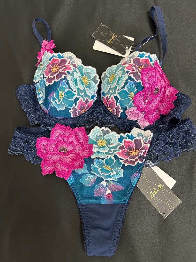 こ*中様 Salute C70ブラジャーセット