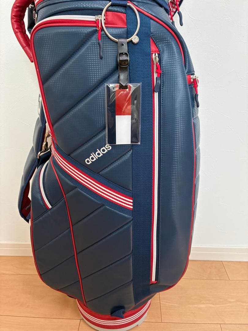 稀少！2015年モデル adidas(アディダス) キャディバッグ