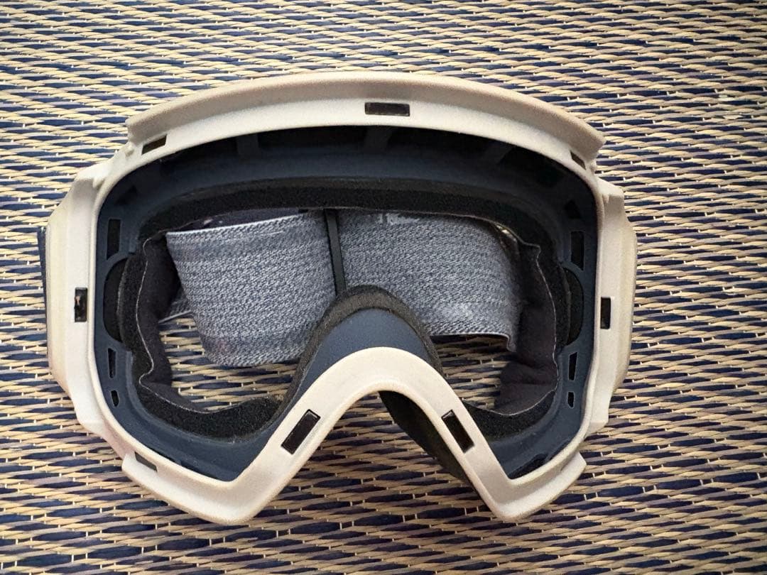 anon m4 スノーボード ゴーグル　マグネット