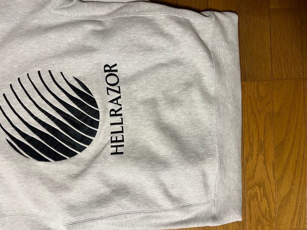 ジ*ン様 hellrazor HELLRAZOR グレー パーカー 刺繍　スケー