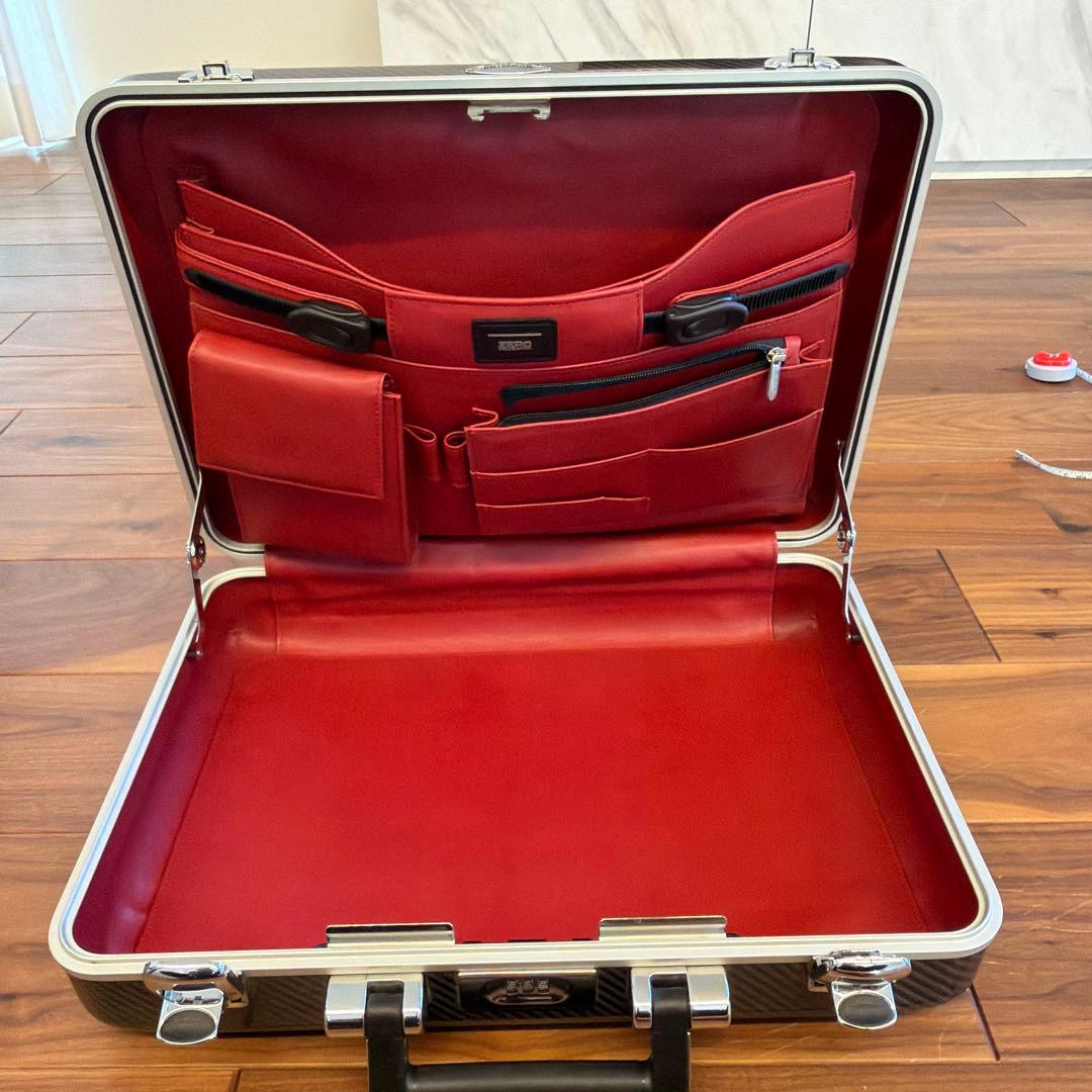 ゼロハリバートン　ステルス カーボンファイバー アタッシュケース