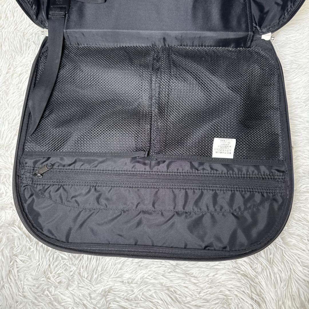 【美品】スワニー　キャリーバック　4輪トラベルキャリー　キャリーオンバッグ付 黒