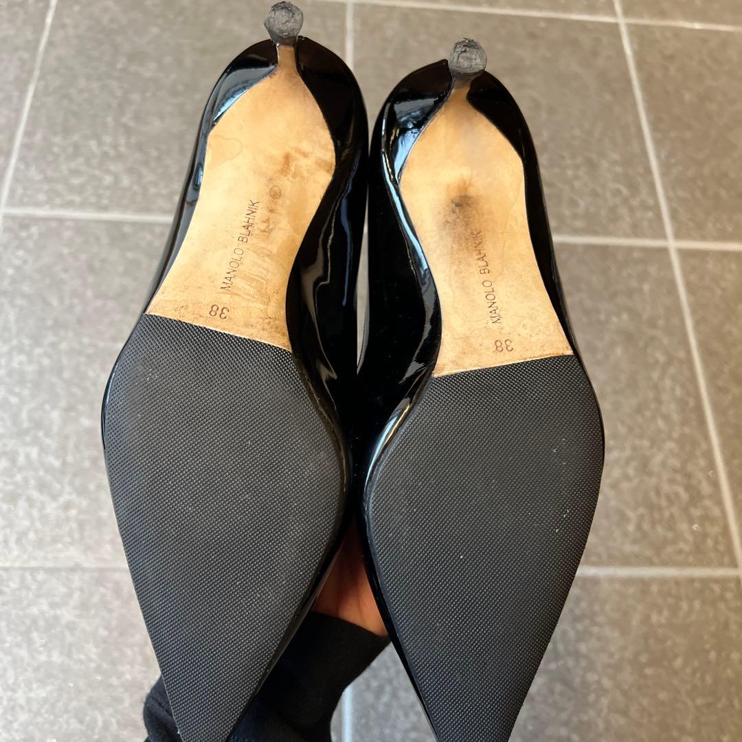 MANOLO BLAHNIK マノロブラニク エナメルパンプス 38 24 黒