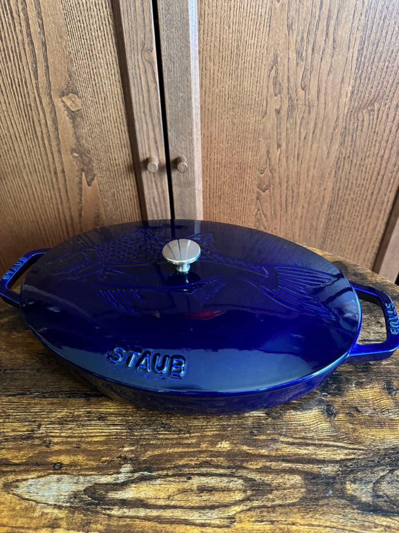 Staubストウブ　フィッシュシグネチャーオーバルホットプレート　グランブルー