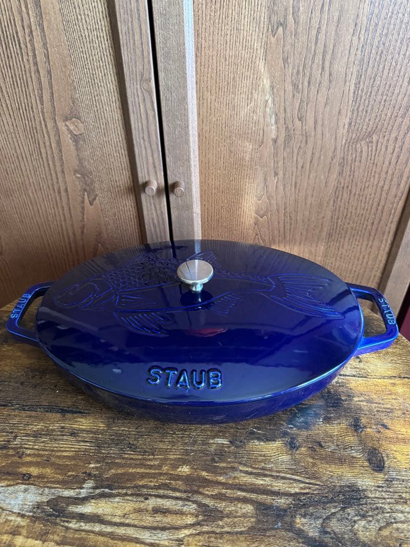 Staubストウブ　フィッシュシグネチャーオーバルホットプレート　グランブルー