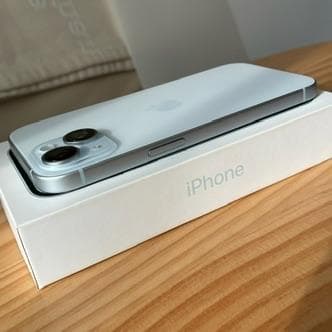 iPhone 15 ブルー 256GB 箱・ケーブル付 美品