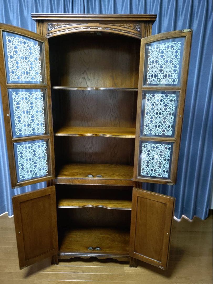 木製ダークブラウンキャビネット　アンティーク