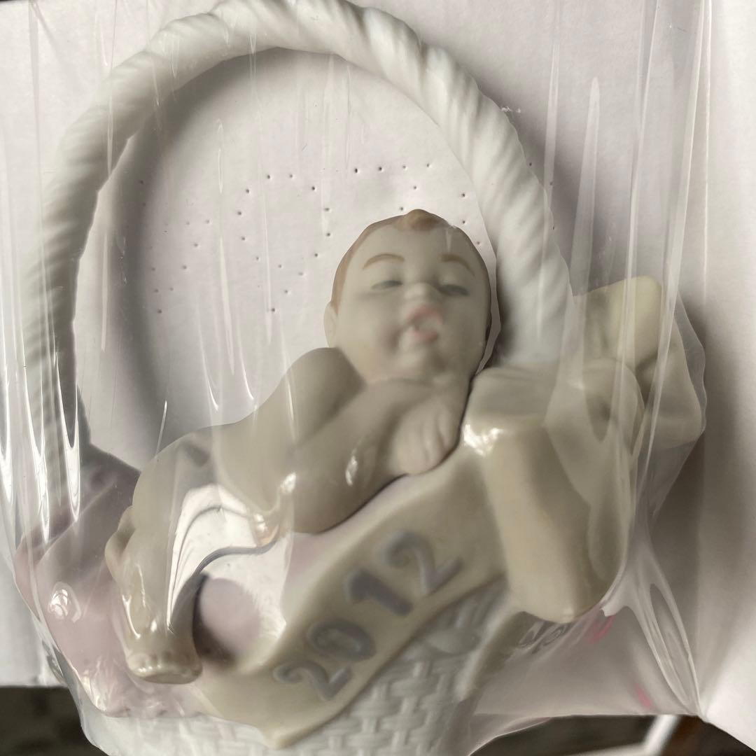 【新品】リヤドロ　お誕生日おめでとう2012　女の子