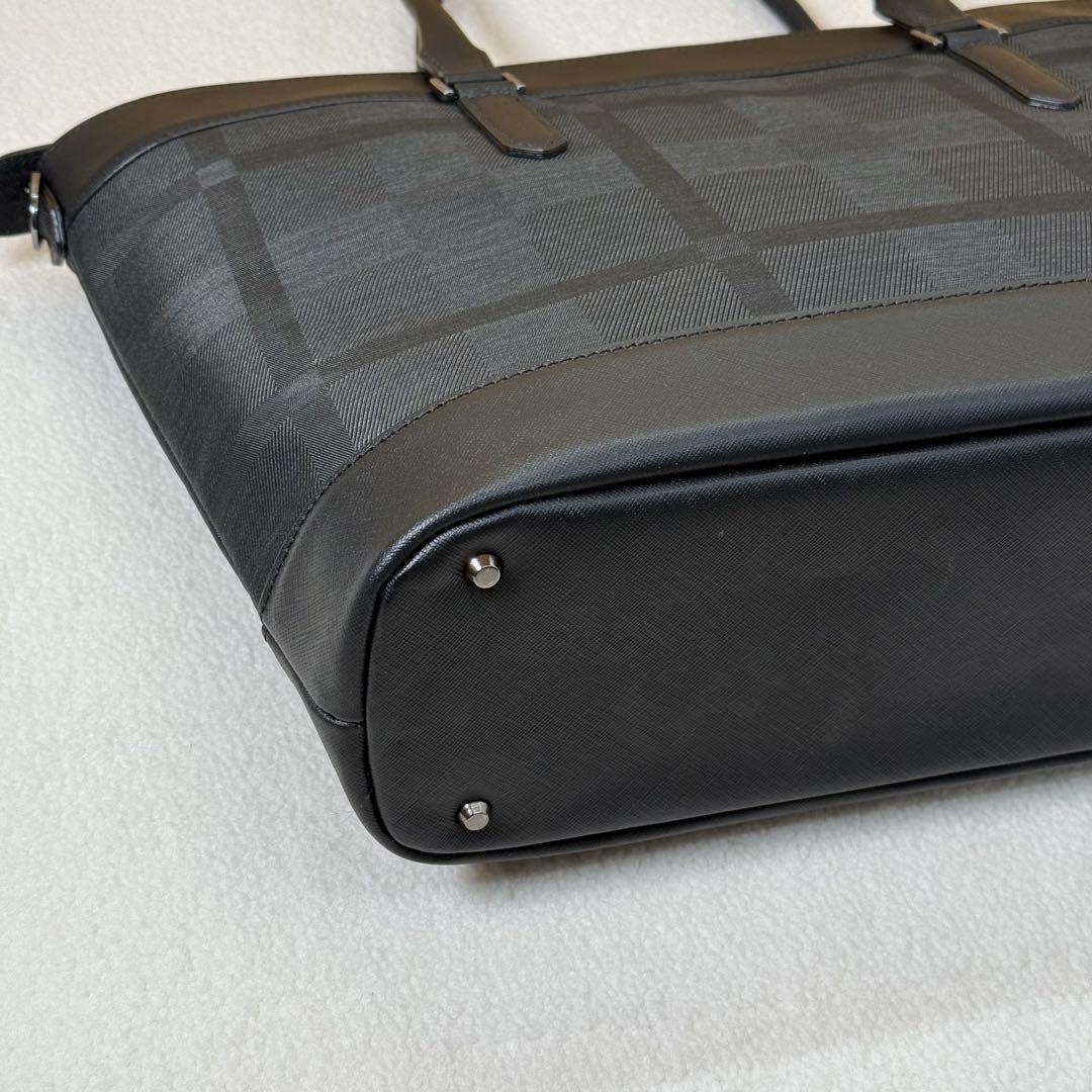 未使用品　ブラックレーベル クレストブリッジ エンボスレザー トートバッグ